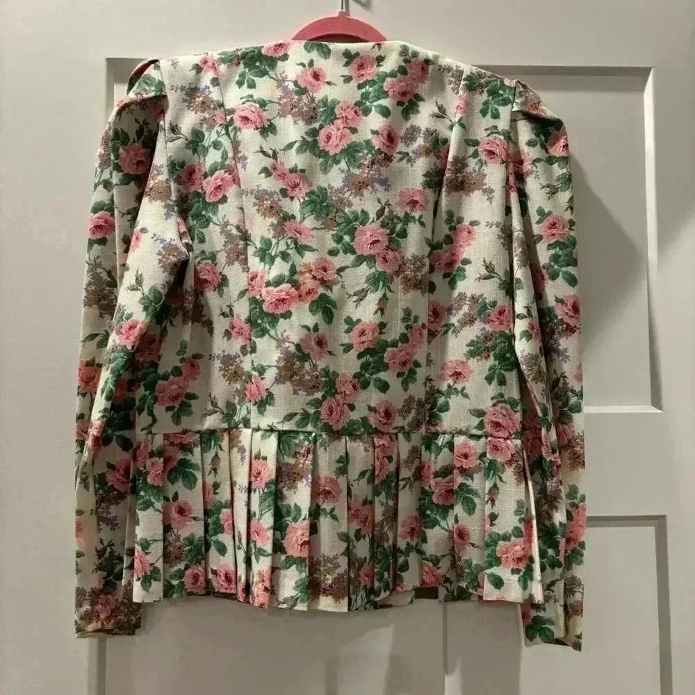 The Traveler By Connie Vintage Floral Jacket - Picture 5 of 8